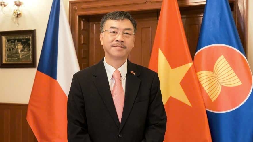 Vietnamese PM’s visit to Czech Republic gives fresh impetus to bilateral ties